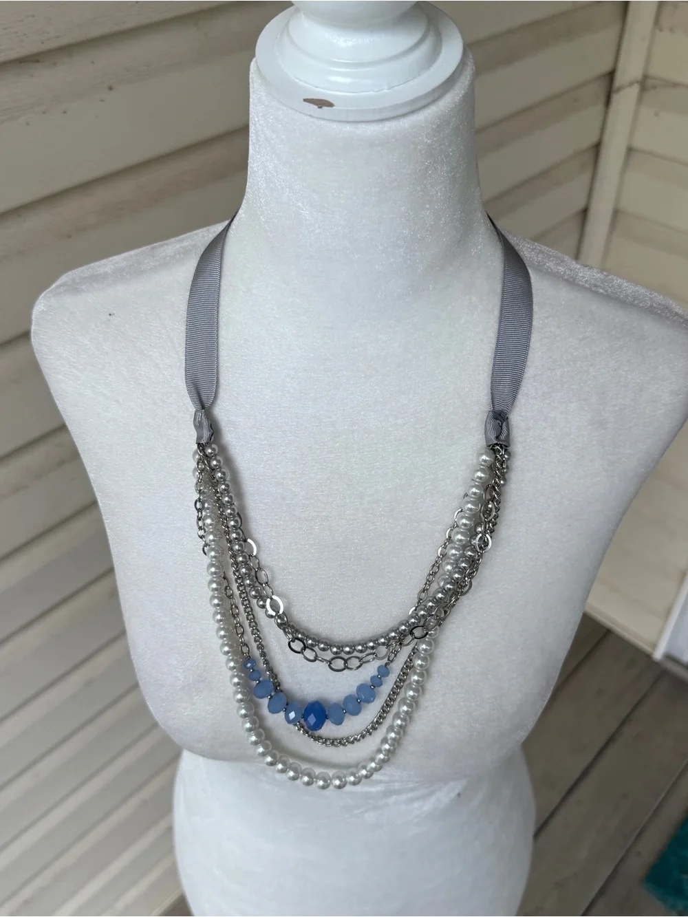 Ann Taylor 5 Strand Silver Pearl Blue Bead Necklace Ribbon Tie Adjustable - Picture 3 of 5